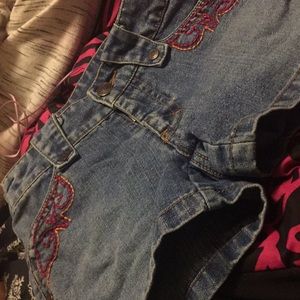 That’s so raven shorts